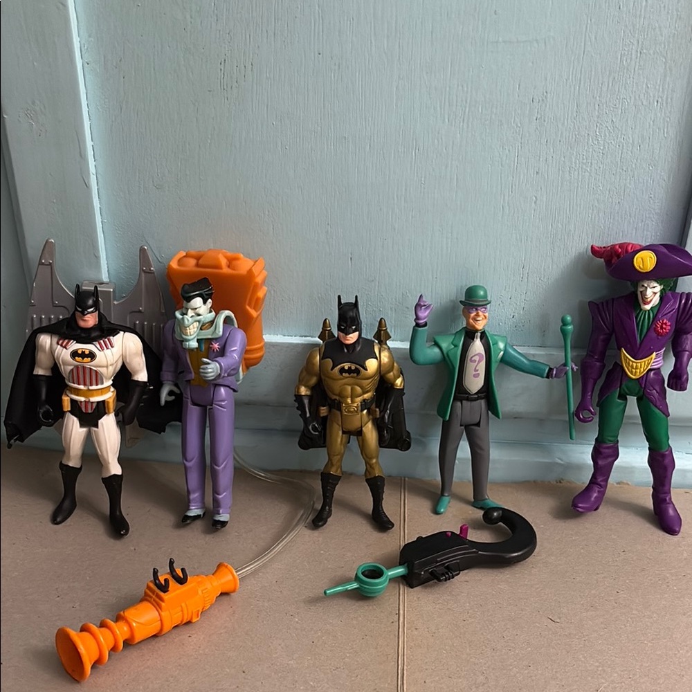 1990, 1993-1995 DC Batman Animated, Dark Knight, Legends Action Figure Bundle